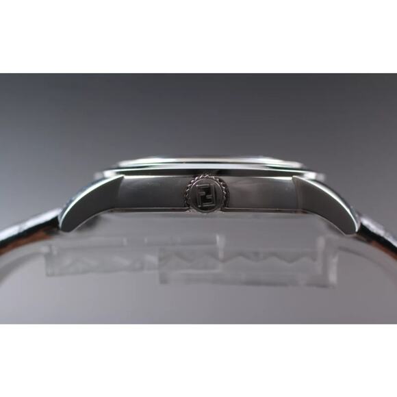 Fendi Watch 2100G DayDate 35mm Swiss Made Quartz W/ Black Leather Band & Battery - Picture 10 of 11